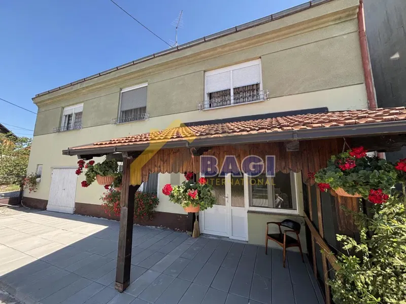 Casa Gornji Desinec, Jastrebarsko - Okolica, 102m2