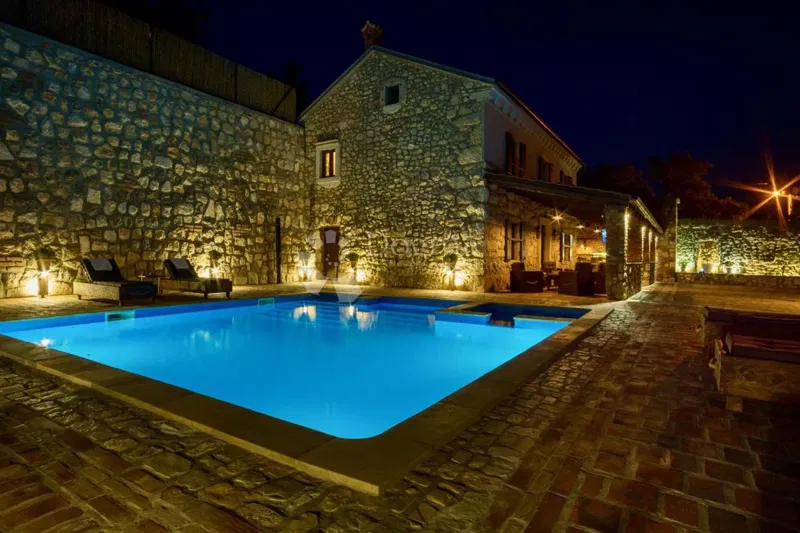 Dom Drivenik, Vinodolska Općina, 200m2 – 2