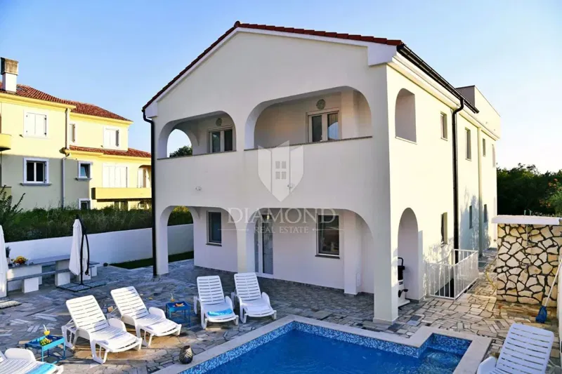 House Bogovići, Malinska-Dubašnica, 450m2 – 2