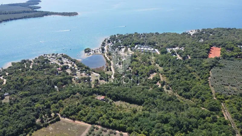 Parenzo, dintorni, Terreno sul mare, zona turistica (T2, T3) – 2