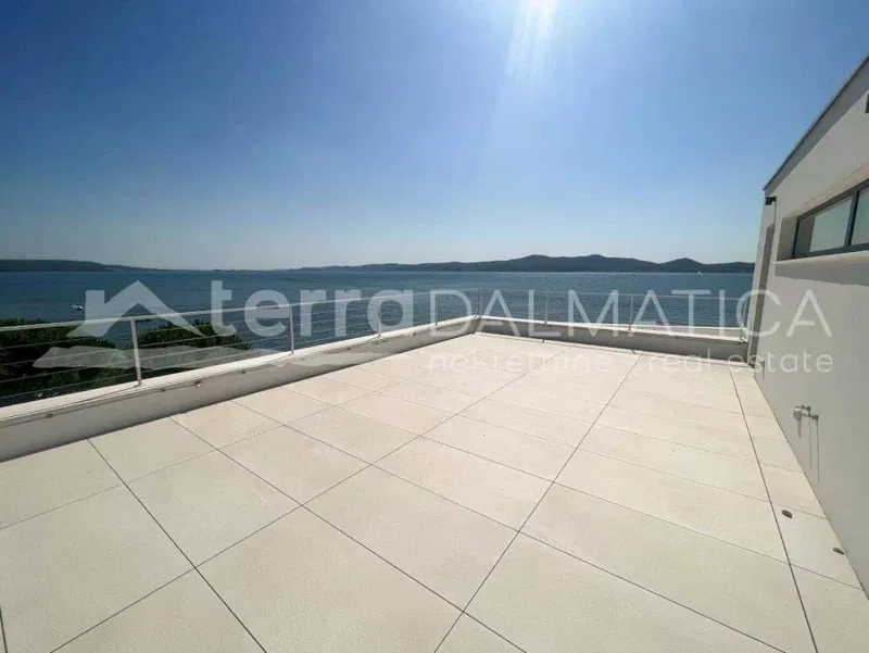 Sukosan, exclusive two-story apartment, first row to the sea – 3