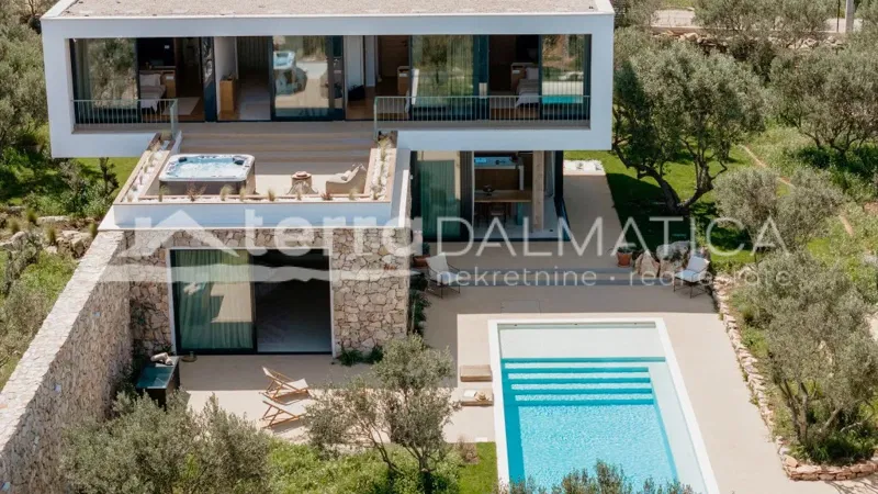 The most beautiful story of the Mediterranean - a villa on the island of Šolta that grows from a century-old olive tree – 3