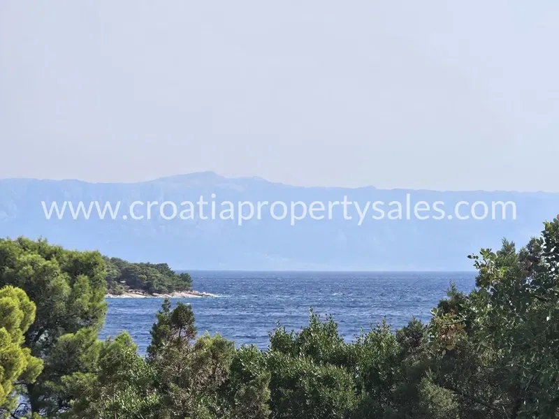 Telek Hvar – 3