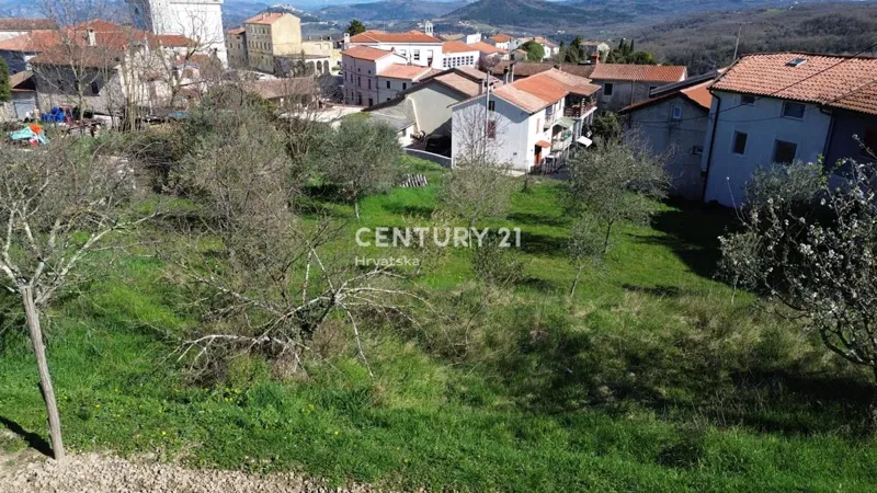 VIŽINADA, SALE OF BUILDING LAND WITH A VIEW OF MOTOVUN – 2