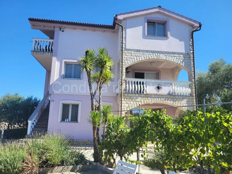 Vrsi (Zukve) - apartment house 380 m from the sea – 2