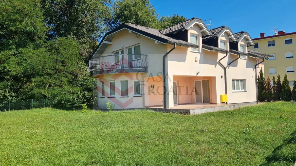 Kuća: Dugo Selo, 195 m2