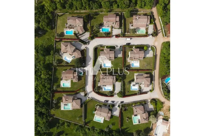 Sveti Lovreč in vendita complesso di 9 ville di lusso in pietra – 2