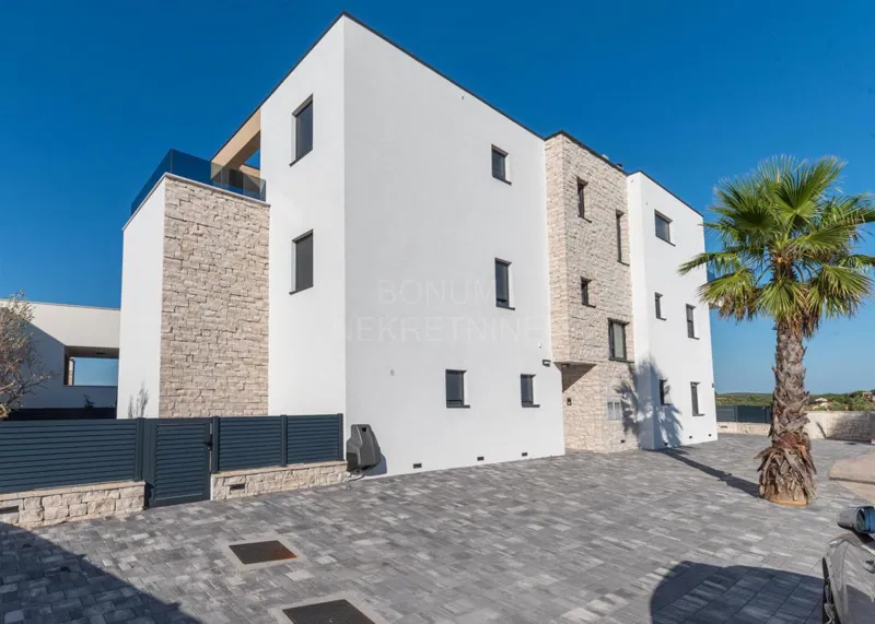 Apartman, dvije spavaće sobe, prvi kat, Murter – 3