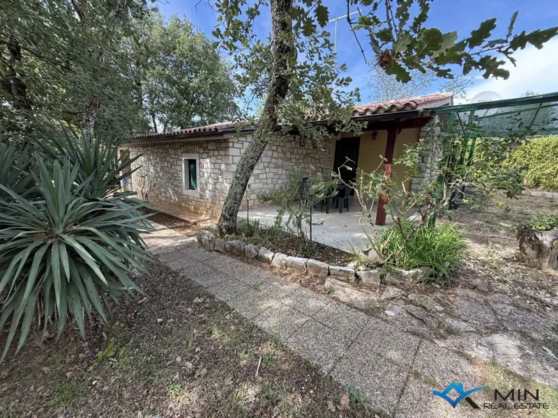 Casa indipendente con ampio cortile a Grisignana – 2