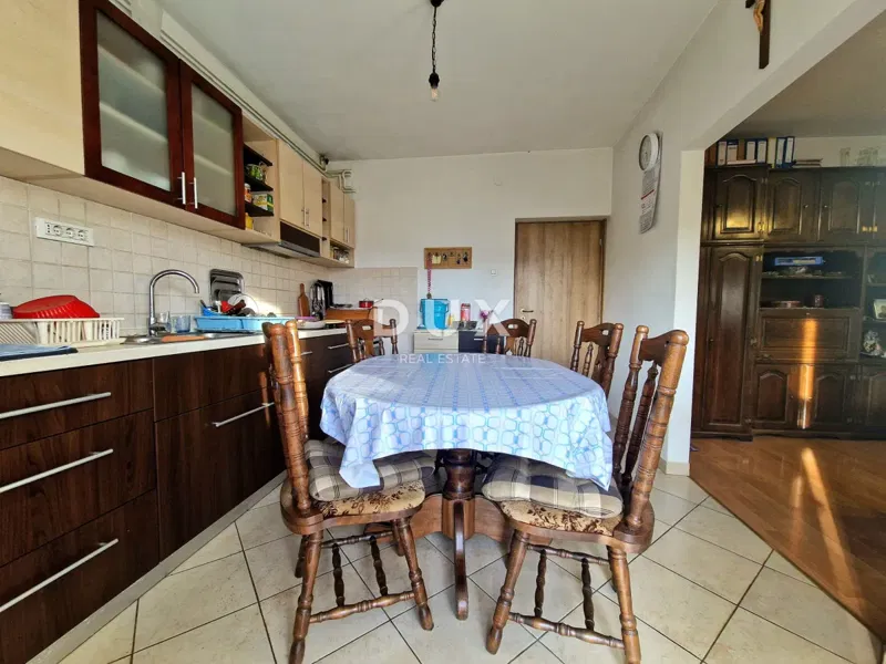 VIŠKOVO, MARINIĆI - 3 hálószoba + nappali 290 m2-es kerttel – 3