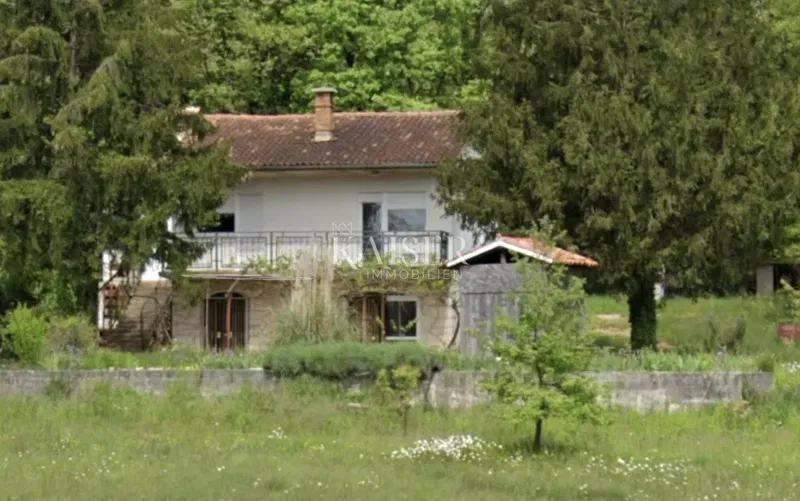 Žminj - Einfamilienhaus auf einem 6.454 m2 großen Grundstück