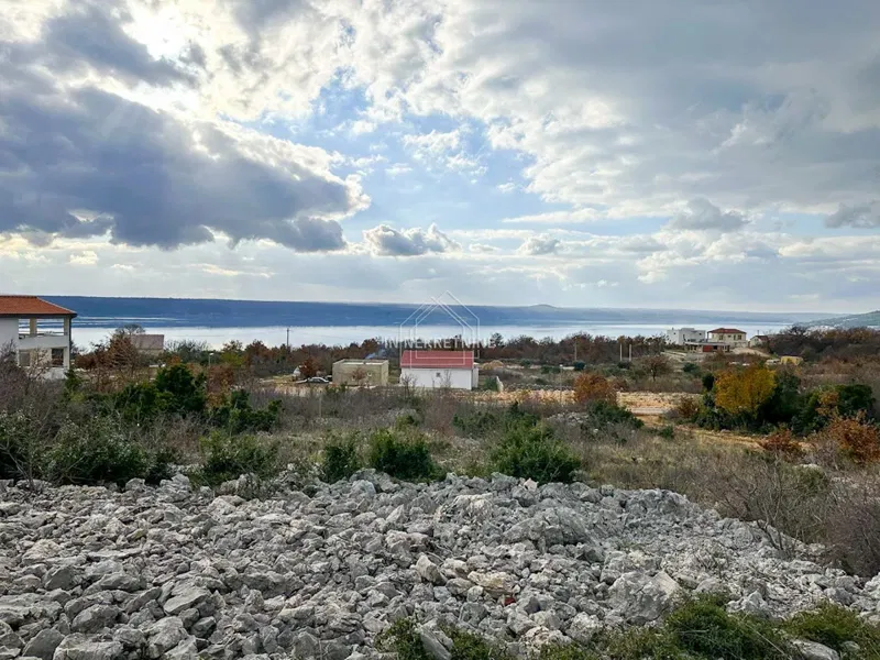 Building plot 688 m² with villa project and sea view! – 2