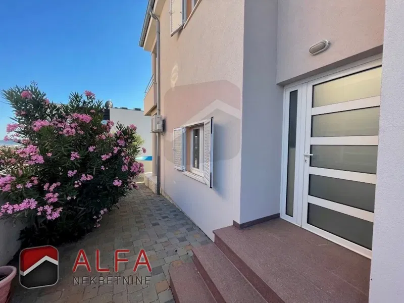 Croatia, Vodice, semi-detached house for sale, with four bedrooms – 3