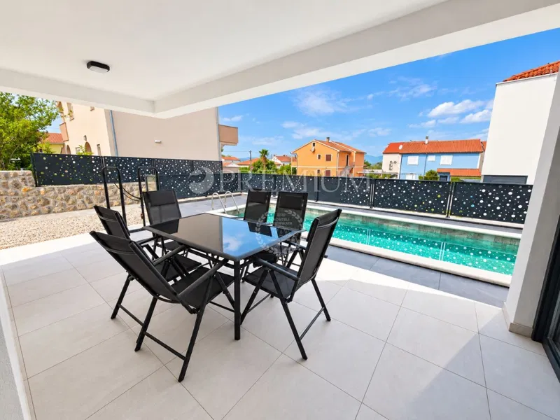 Immobilien Malinska – Neues Haus mit Pool & Meerblick – 3
