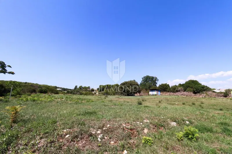 Terreno edificabile ad uso misto – Pola! – 2