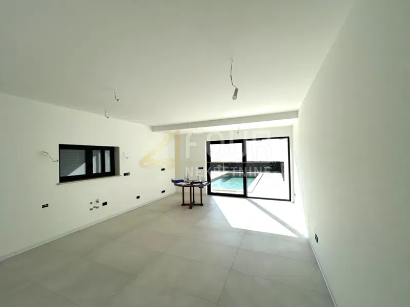 Stoję Poreč, 200m2 – 2