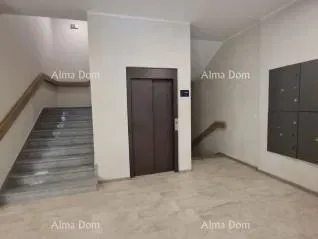 Vendita di un locale commerciale in prossimità del centro, Pula! – 2