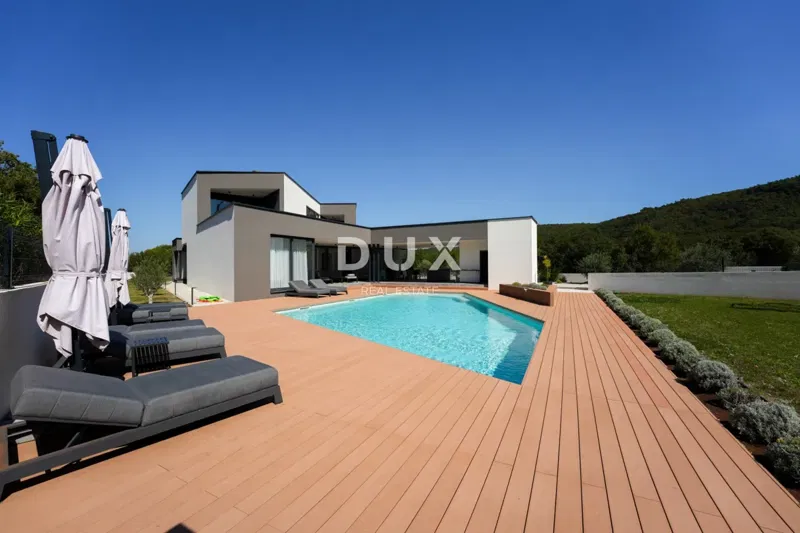 ISTRIA, LABIN - Modern villa surrounded by nature – 2