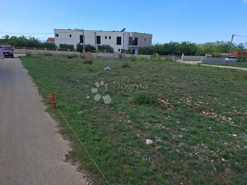 Building land Vrsi, 709m2 – 2