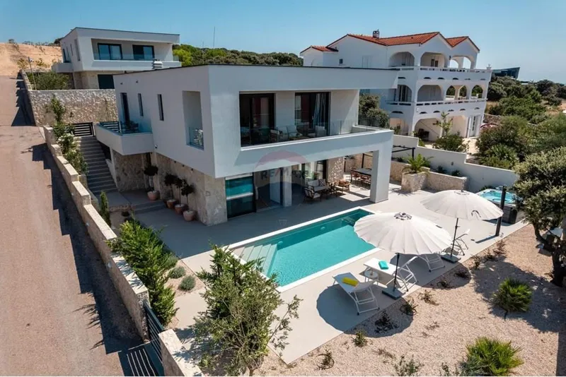 Hiša Mandre, Kolan, 220m2 – 2