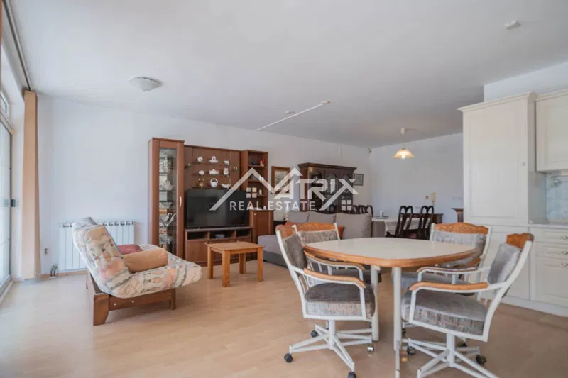 Pula, zwei-Zimmer-Wohnung mit Balkon in begehrter Lage – 2