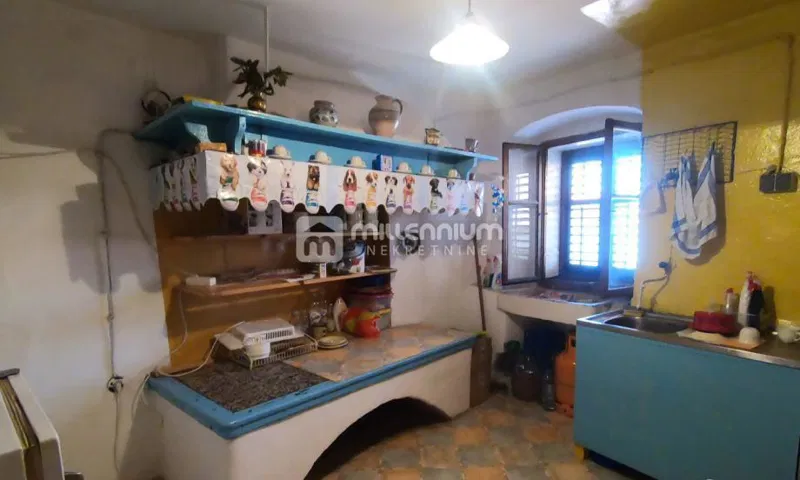 Otok Cres, Cres, 44m2, 2-sobni stan u samom centru grada – 2