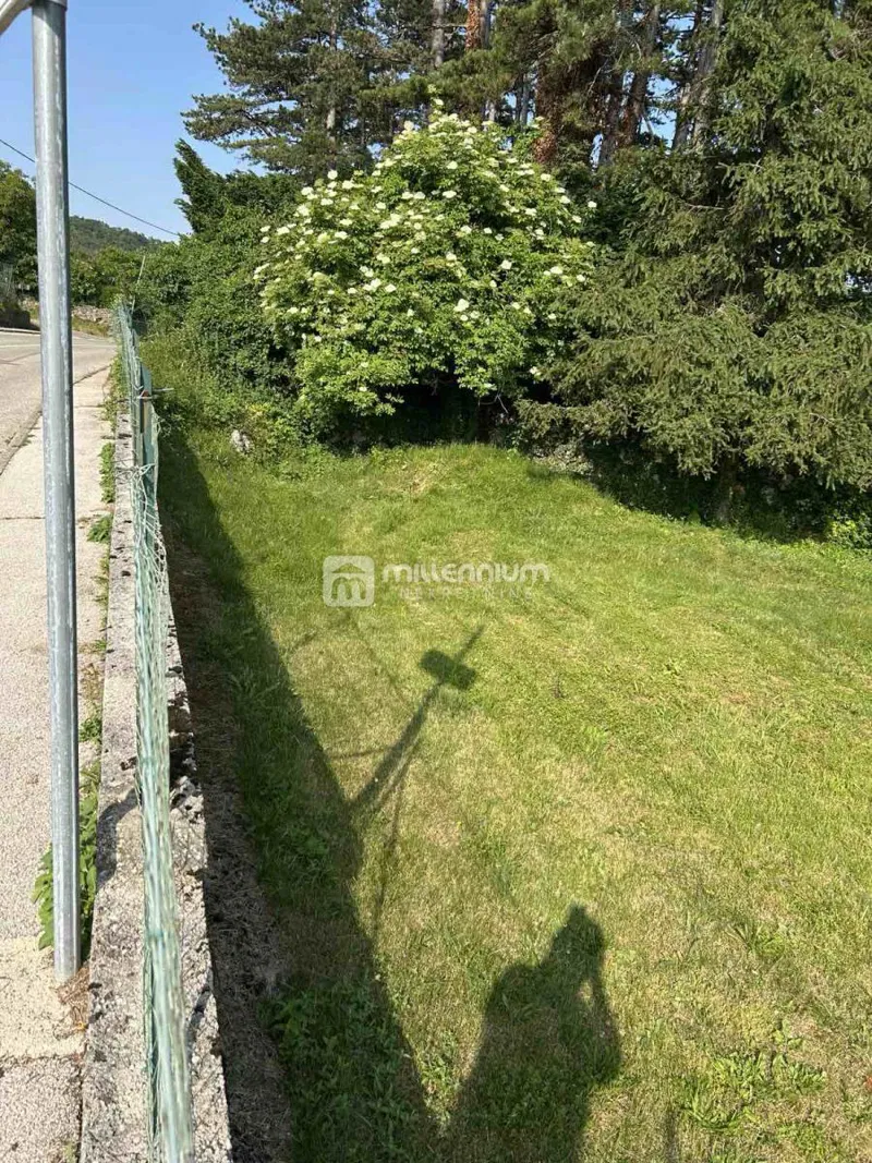 Klana, Škalnica, 794m2 građevinskog zemljišta – 2