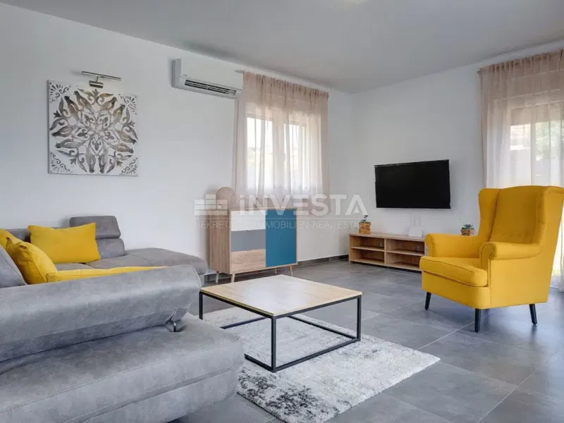 Newly built detached house with a swimming pool near Pula – 3