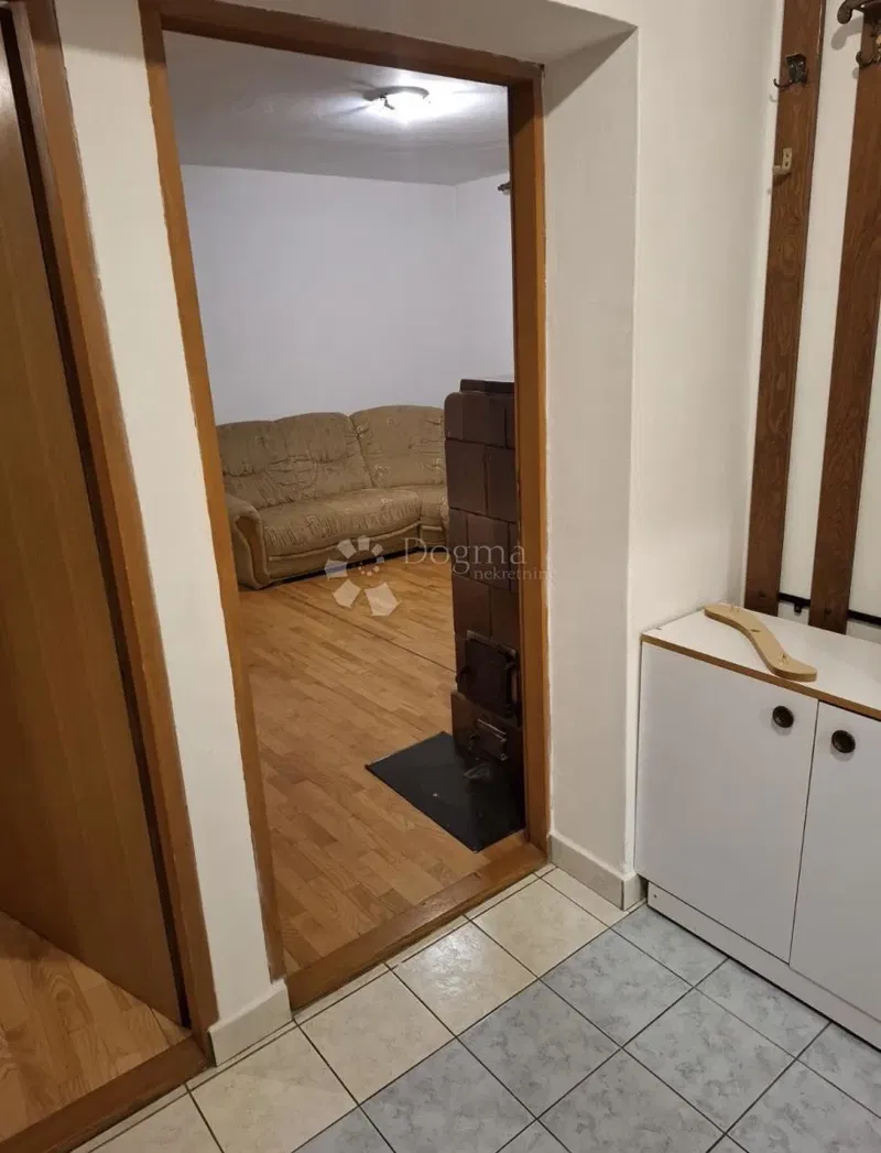 Flat Donji Lapac, 58m2 – 2