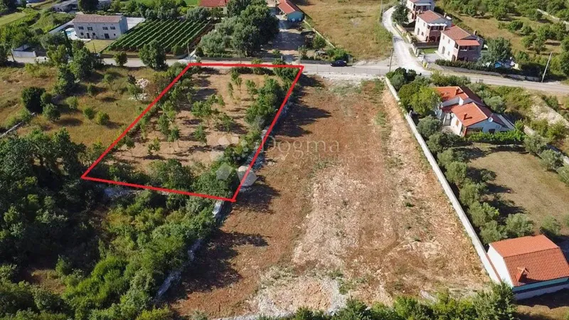 Terreno Svetvinčenat, 1.829m2 – 2