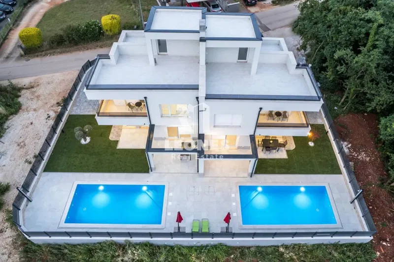 Modern semi-detached house with heated pool and sea view near Umag – 3