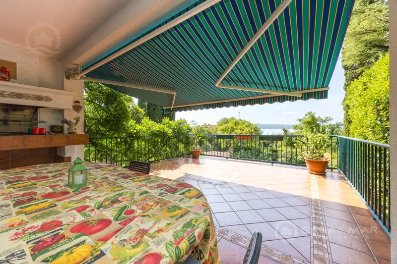 Family House Full of Charm, Unique Location and Sea View, Just 100 m from the Sea! – 3