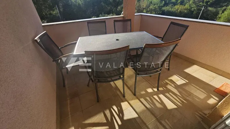 APPARTAMENTO CON VISTA MARE IN POSIZIONE TRANQUILLA – 2