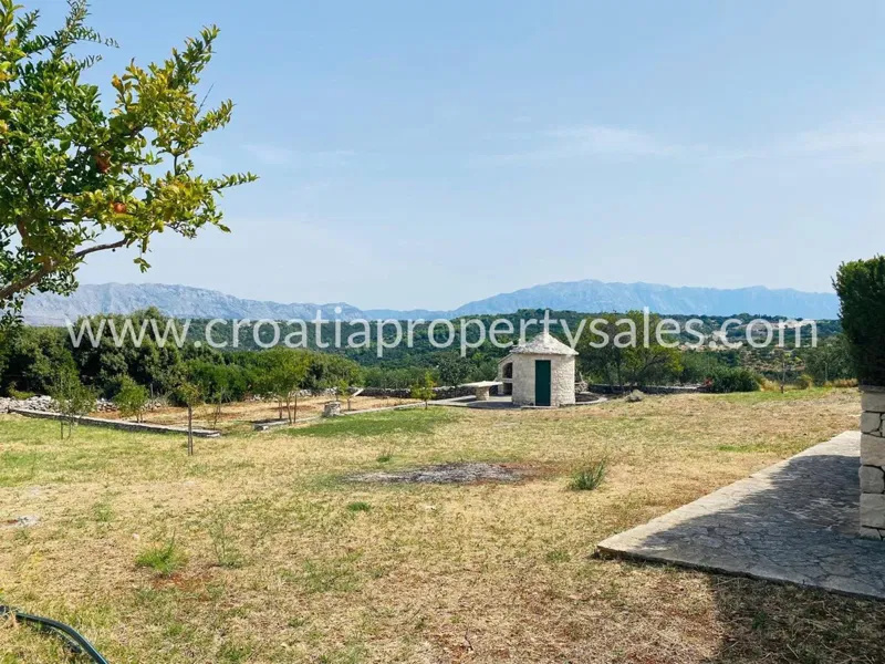 Dom Brač – 2