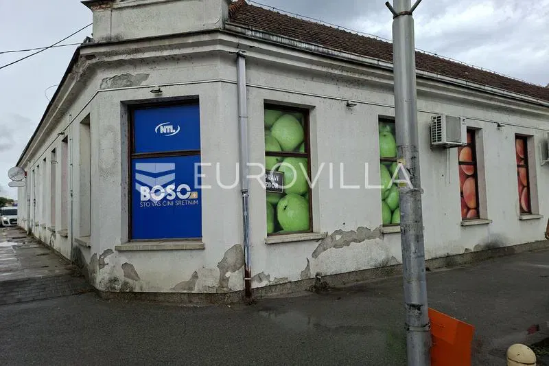 Nova Gradiška, Commercial Building 838 m² with Yard 1,121 m² – 2