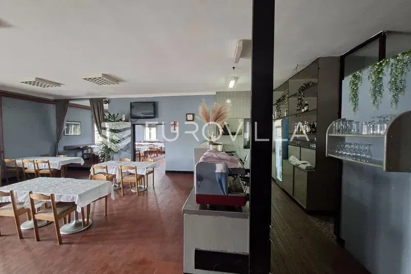 Okučani - Commercial Property of 576 m²on a 2,225 m² Plot – 2