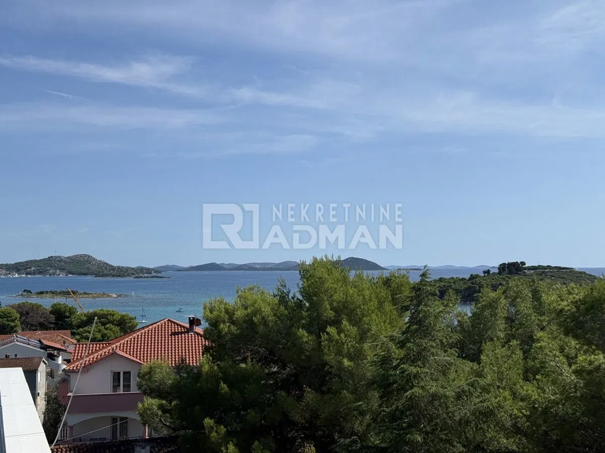 BIOGRAD -PAKOŠTANE -STANOVI BLIZU MORA