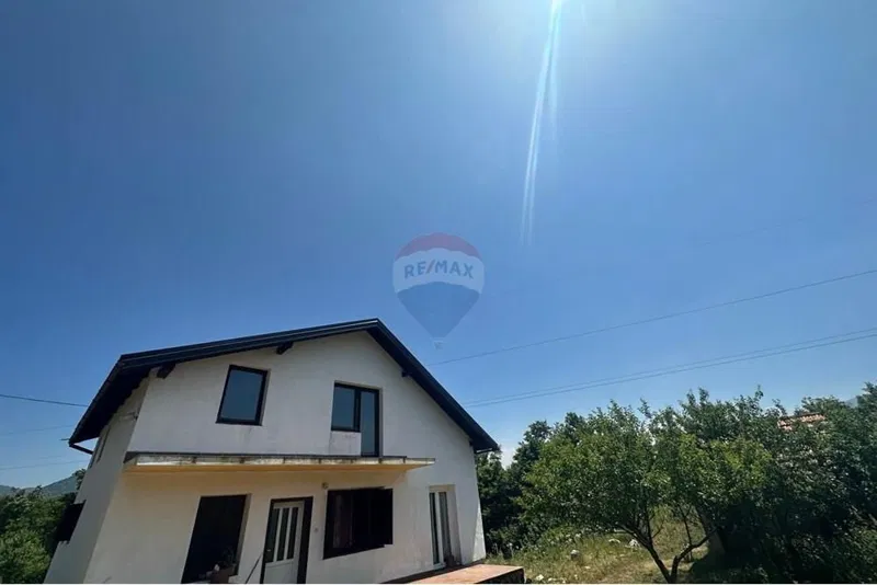 Haus Prokike, Brinje, 80m2 – 2