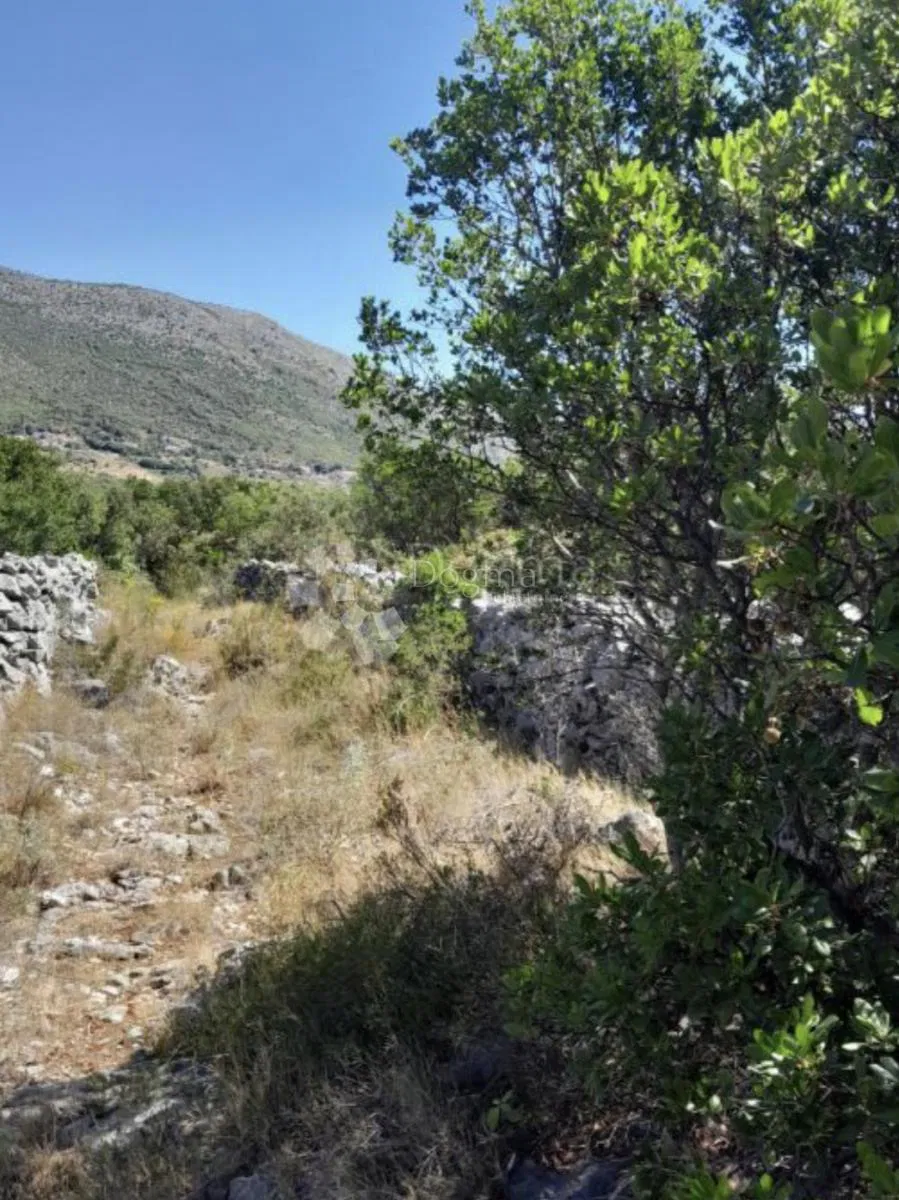 Građevinsko zemljište u gospodarskoj zoni – Močići Sjever