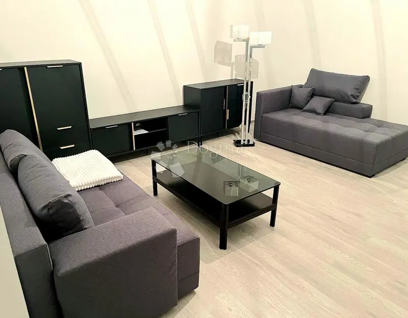 Flat Bulevard, Rijeka, 86m2 – 2