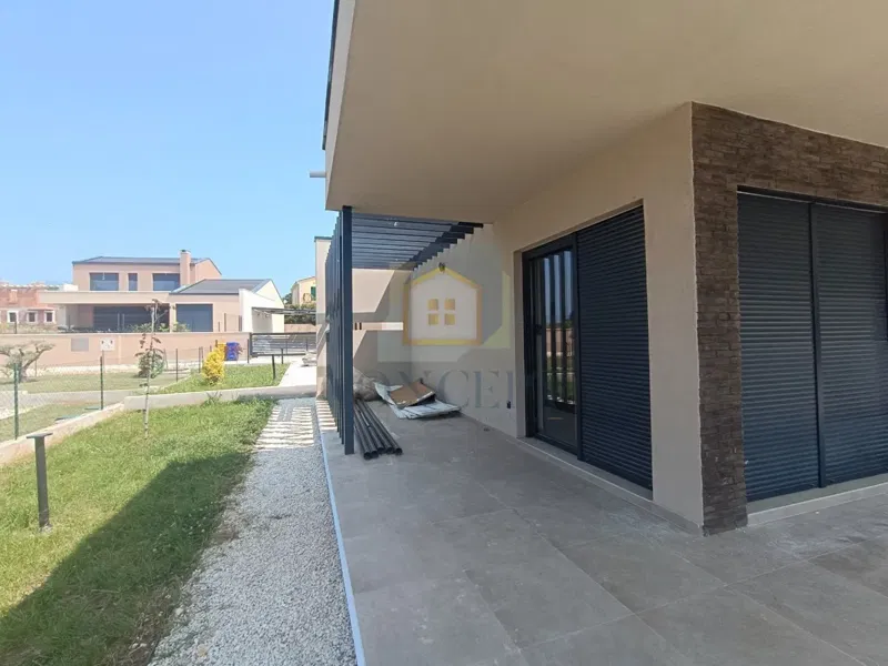 Poreč, surroundings, Detached single-storey house with a pool, 17 km from the sea – 2