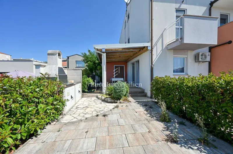 Novigrad, Casa a schiera vicino al mare e al centro – 2