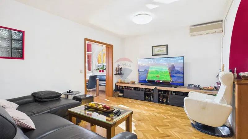 Crikvenica, Selce – raro trilocale con parcheggio – 2