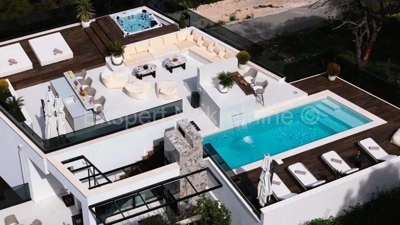 Trogir, luxury villa 312 m2, with swimming pool and garage and landscaped garden – 2