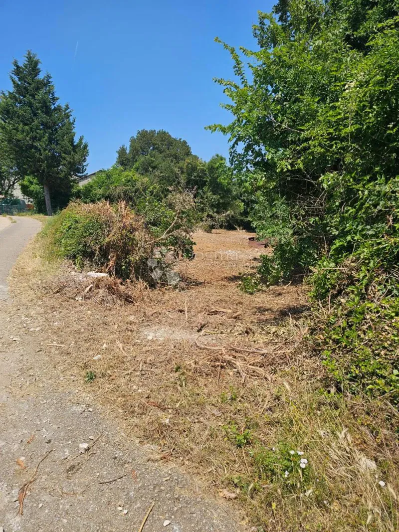 Terreno edificabile Mutvoran, Marčana, 1.420m2 – 3