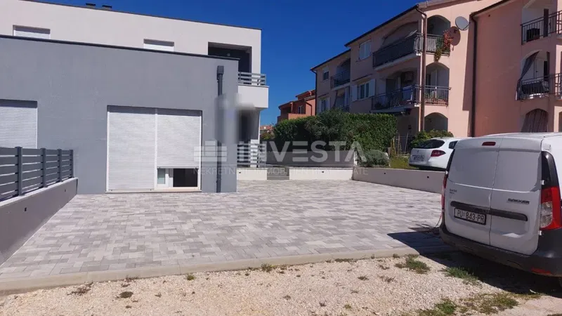 Cittanova, Casa bifamiliare con piscina – 2