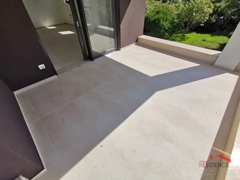 Medolino, nuovo edificio, appartamento, 2° piano, 3 camere da letto – 2