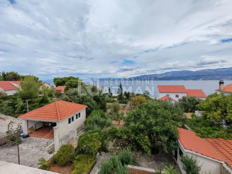 OTOK BRAČ - SPLITSKA - Predivna Mediteranska Villa na prodaju