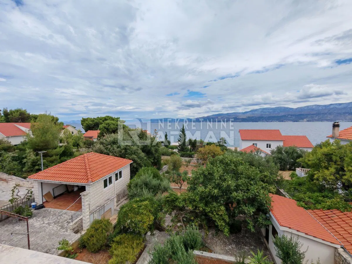 OTOK BRAČ - SPLITSKA - Predivna Mediteranska Villa na prodaju