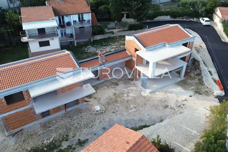 Medulin, Premantura - semi-detached villas full of potential with direct sea view – 3